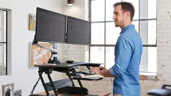 THE ADVANTAGES OF EMBRACING ADJUSTABLE HEIGHT OFFICE DESKS FOR ENHANCED WELL-BEING